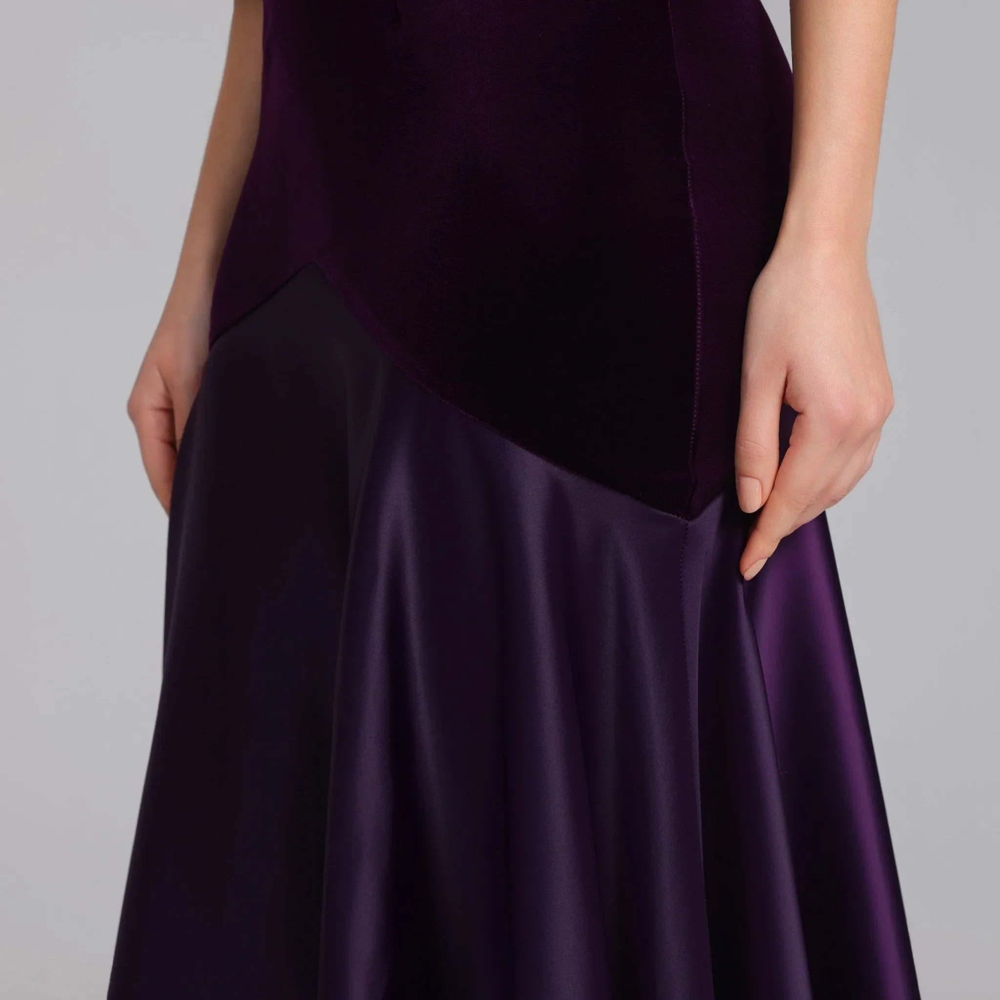 Dark Purple Velvet-Satin Balloon Sleeve Midi Dress