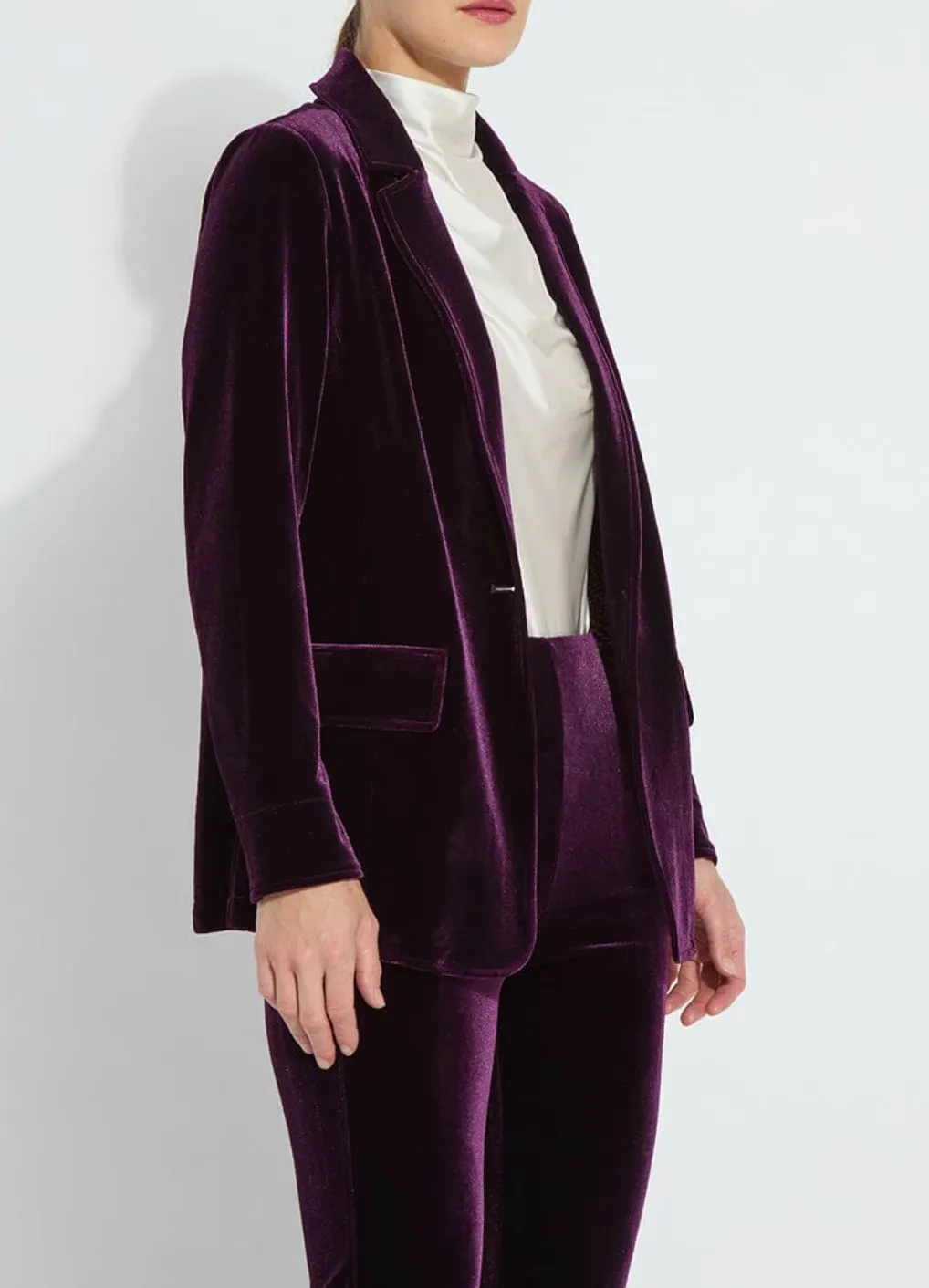 Mercer Stretch Velvet Blazer in Royalty