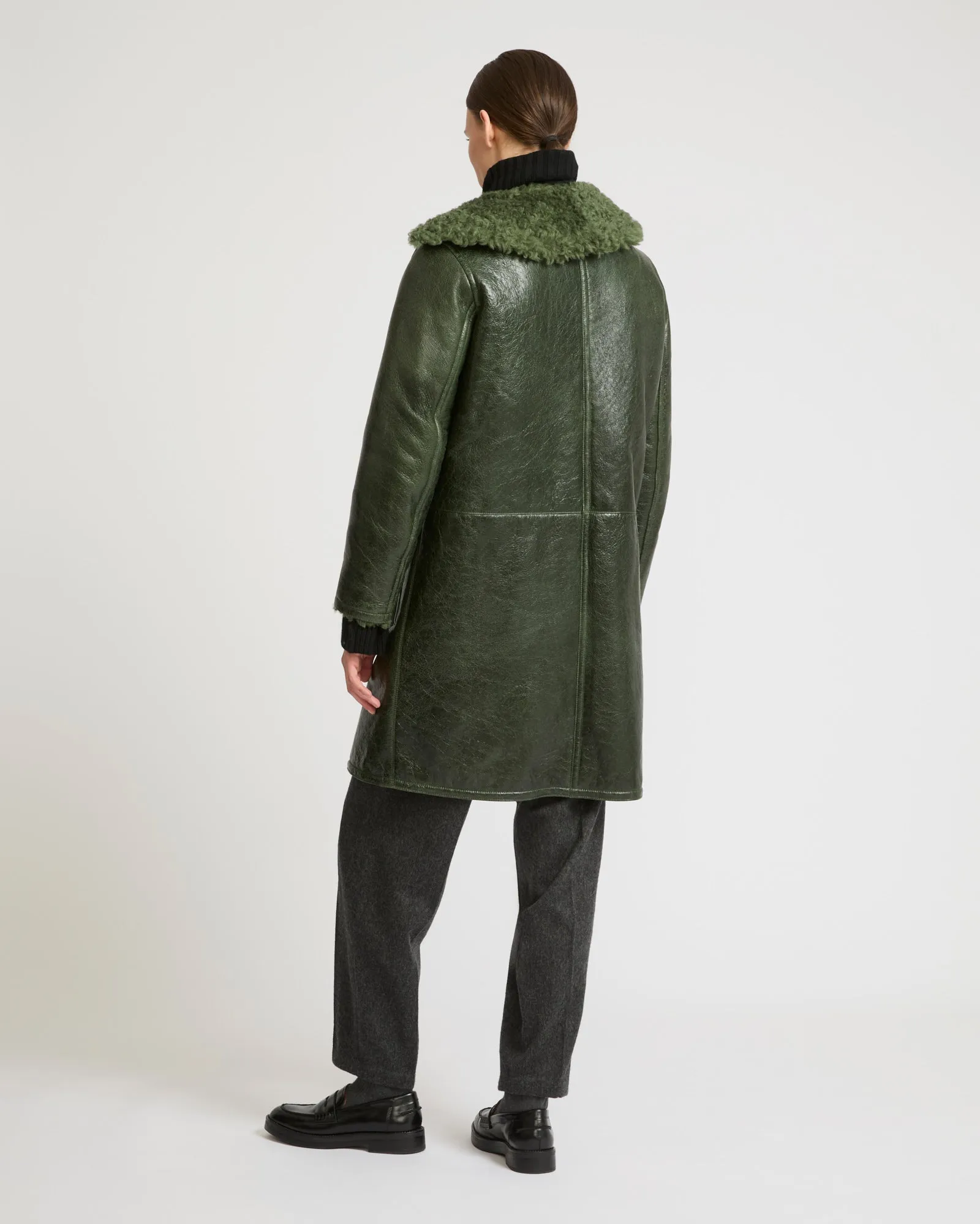 Patent merino straight coat with flat collar